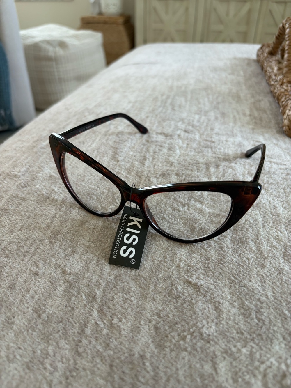 KISS Women's Tortoiseshell Cat Eye Glasses - Brown New